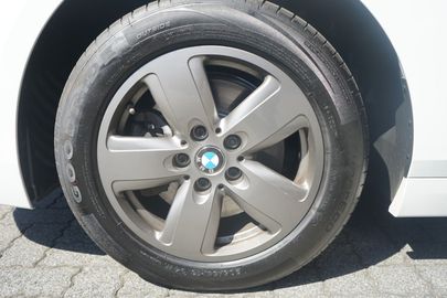 Car image 34