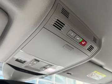 Car image 45