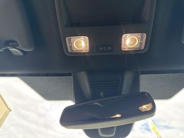 Car image 31