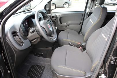 Car image 10