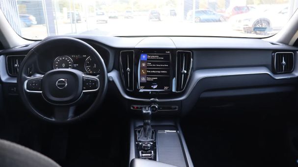 Volvo XC60 T4 Momentum 140 kW image number 10