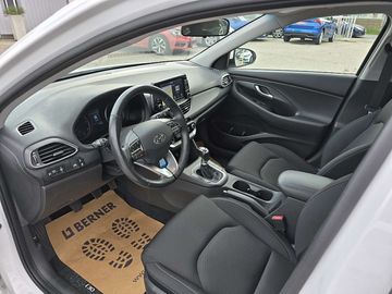 Car image 10