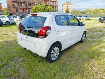 Car image 10