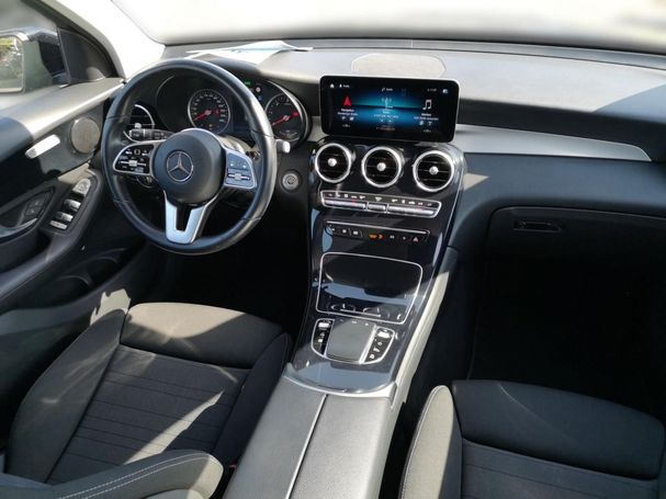 Mercedes-Benz GLC 300 de 225 kW image number 9