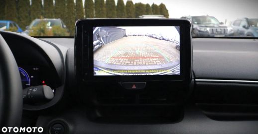 Car image 22