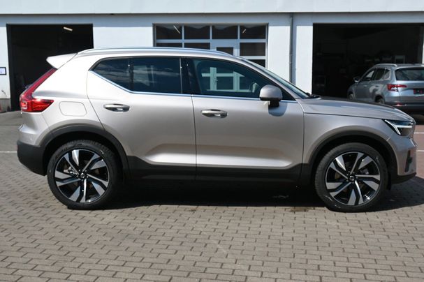 Volvo XC40 B4 Plus DKG 145 kW image number 6