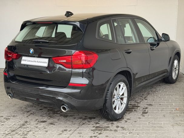 BMW X3 xDrive20i Advantage 135 kW image number 3