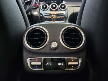 Car image 35