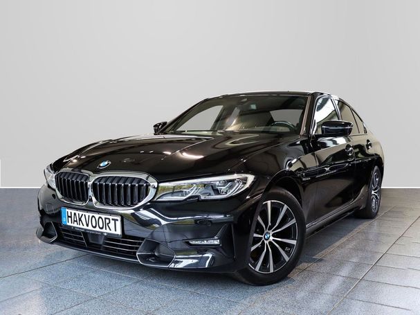 BMW 320d xDrive Sport Line 140 kW image number 1