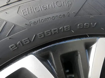 Car image 42