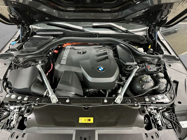 BMW 530 e 220 kW image number 16