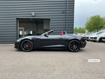 Car image 25
