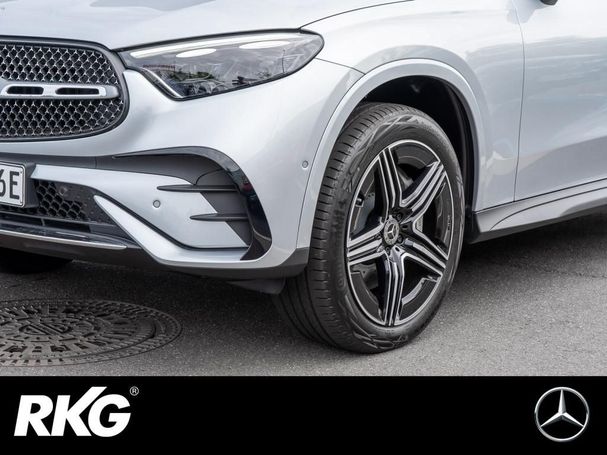 Mercedes-Benz GLC 300 e AMG 230 kW image number 14