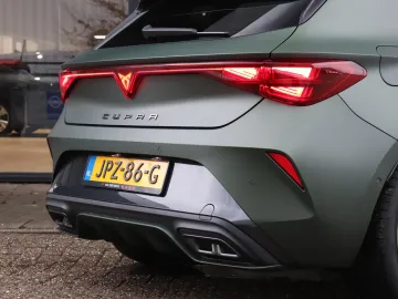 Car image 37