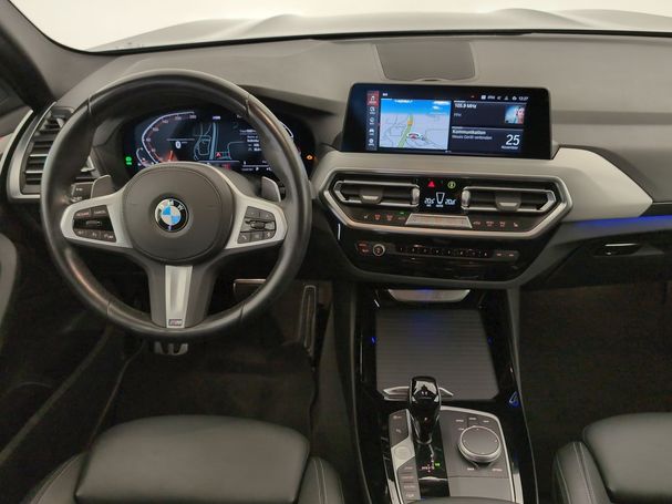 BMW X3 xDrive20i 135 kW image number 4