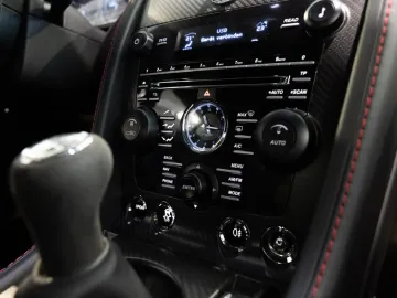 Car image 31