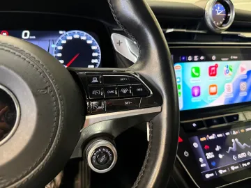 Car image 38
