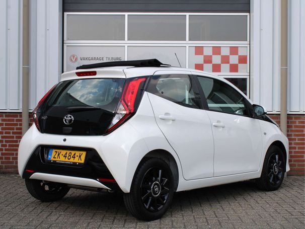 Toyota Aygo 54 kW image number 3