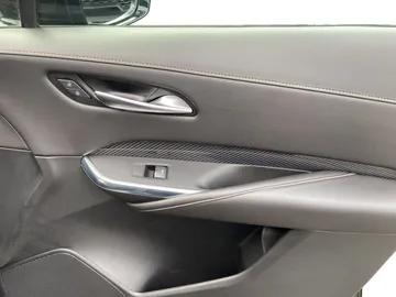 Car image 28