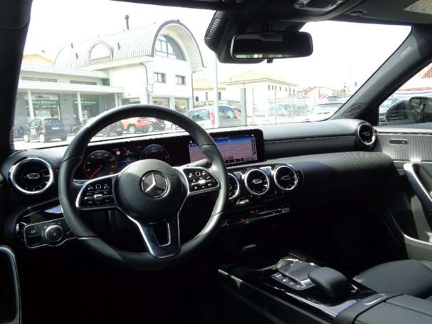 Mercedes-Benz A 180 d 85 kW image number 11