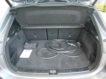 Car image 40