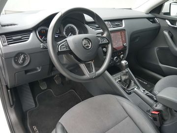 Car image 26