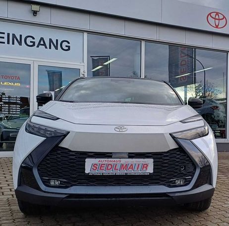 Toyota C-HR 2.0 Plug-In Hybrid 164 kW image number 3