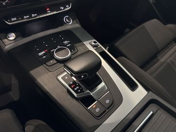 Car image 31