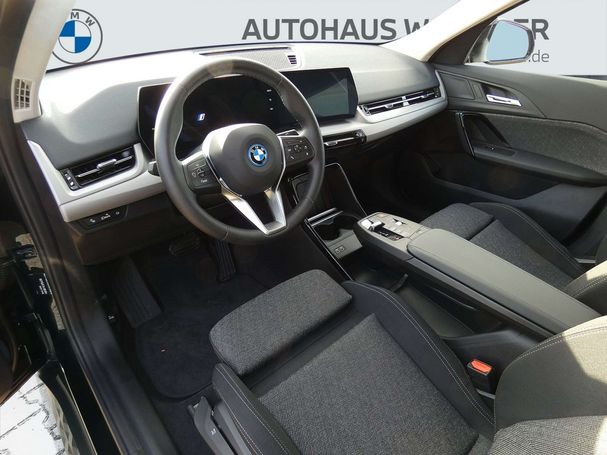 BMW iX2 xDrive30 225 kW image number 12