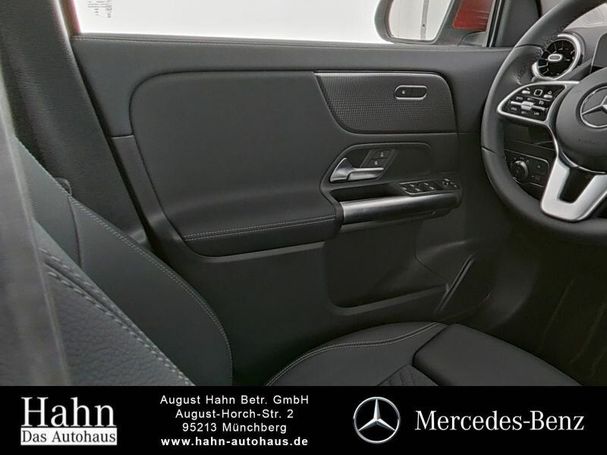 Mercedes-Benz GLA 180 100 kW image number 12