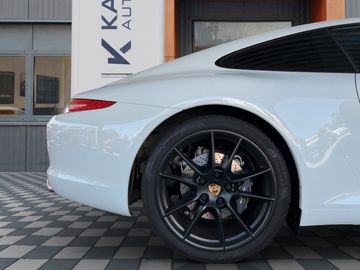 Car image 29