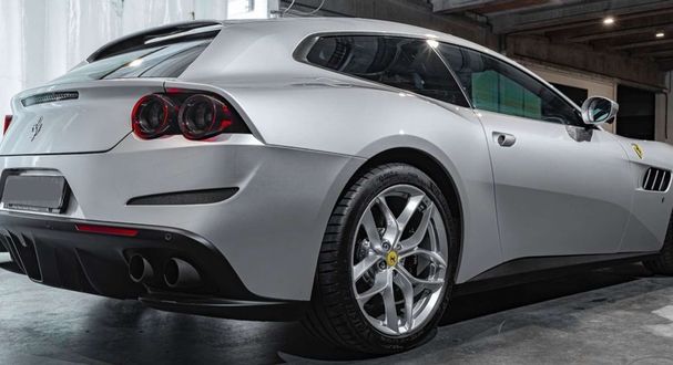 Ferrari GTC4Lusso T 449 kW image number 3