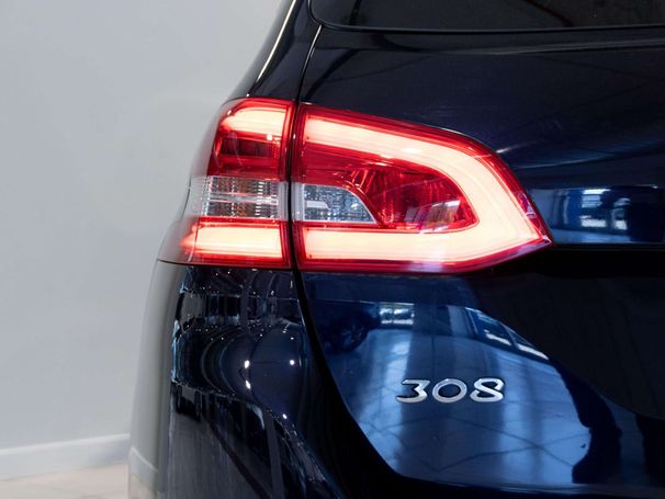 Peugeot 308 BlueHDi 100 73 kW image number 21