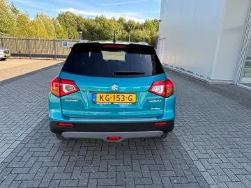 Car image 35