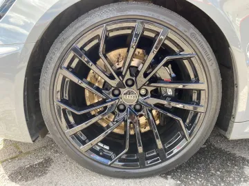 Car image 34