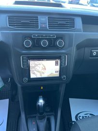 Car image 36