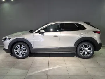Car image 3