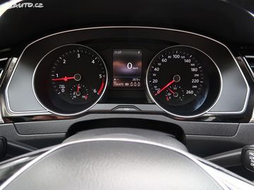 Car image 37