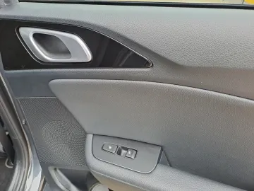 Car image 50
