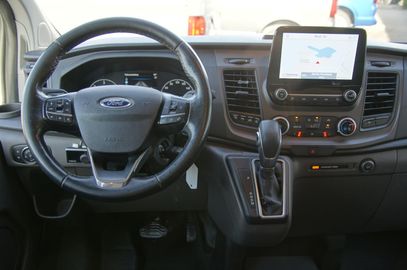 Car image 26