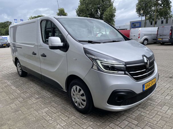 Renault Trafic dCi 120 88 kW image number 2