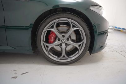 Car image 37