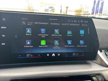 Car image 27