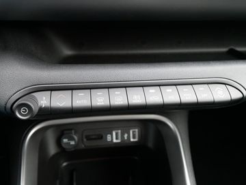 Car image 30