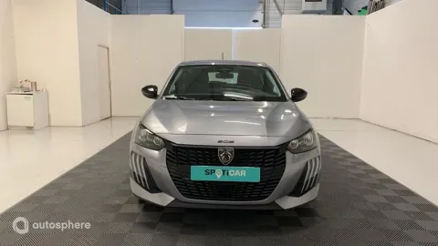 Car image 3