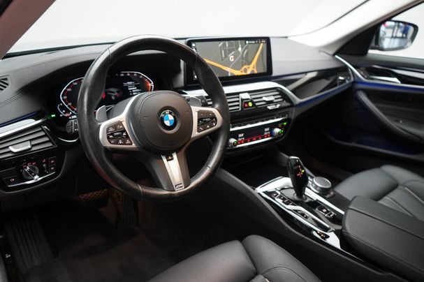 BMW 530i Touring Luxury Line 185 kW image number 9