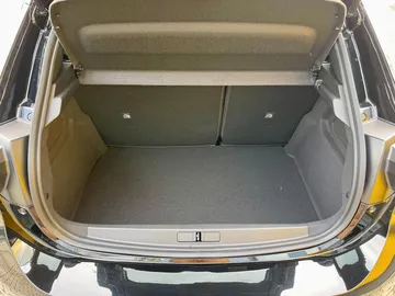 Car image 31
