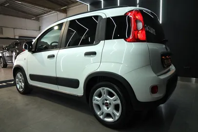 Car image 5