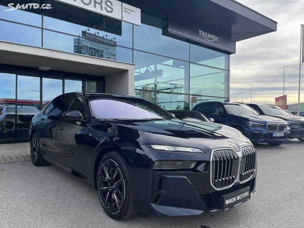 BMW 750e xDrive 360 kW image number 1