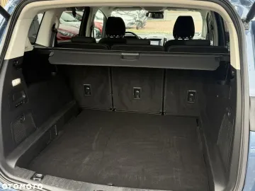 Car image 35
